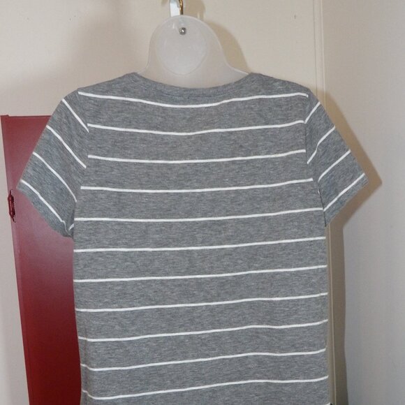 Sonoma Gray & White Striped Tee Shirt Size Large - Picture 4 of 5